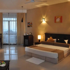 Отель Laya Beach 3* Номер Делюкс с двуспальной кроватью фото 3
