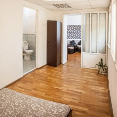 Отель Sofia Central Guest Rooms Стандартный номер с различными типами кроватей фото 4