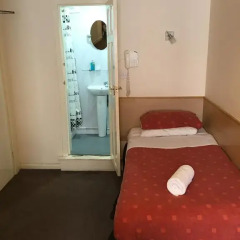 Smiths Hotel 2* Стандартный номер фото 4