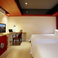 Отель Centra Central Station Bangkok 4* Улучшенный номер с 2 отдельными кроватями фото 2