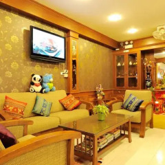 Отель NNC Patong Inn развлечения