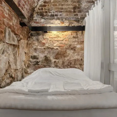Отель Old Town Lodge Кровать в общем номере с двухъярусной кроватью фото 7