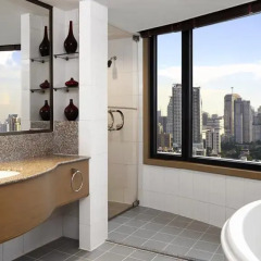 Отель AVANI Atrium Bangkok 4* Представительский люкс с различными типами кроватей фото 2