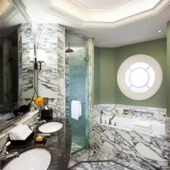 Отель Waldorf Astoria Shanghai on the Bund 5* Номер Делюкс с различными типами кроватей фото 4