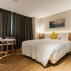 Innostay Hotel 3* Стандартный номер с двуспальной кроватью