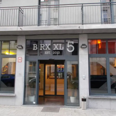 Brxxl 5 City Centre Hostel Кровать в женском общем номере с двухъярусной кроватью