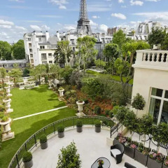 Shangri-La Hotel Paris 5* Улучшенный номер с разными типами кроватей фото 7