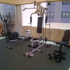 Отель Chez LouLou Guest House Сан Джулианс фитнесс-зал