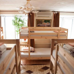 Yut Hostel Кровать в мужском общем номере с двухъярусной кроватью