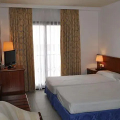 Отель Hostal Vila del Mar Испания, Льорет-де-Мар - 3 отзыва об отеле, цены и фото номеров - забронировать отель Hostal Vila del Mar онлайн комната для гостей фото 3