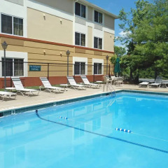 Отель Extended Stay America - Boston - Westborough - Computer Dr. бассейн