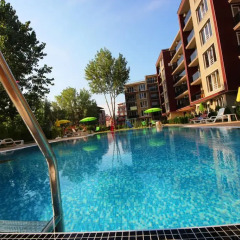 Отель Menada VIP Park Apartments Болгария, Солнечный берег - отзывы, цены и фото номеров - забронировать отель Menada VIP Park Apartments онлайн бассейн фото 2