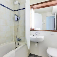 Отель Campanile Paris Est - Porte de Bagnolet 3* Стандартный номер с различными типами кроватей фото 2