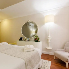 Hotel Borges Chiado 3* Улучшенный номер с двуспальной кроватью фото 3