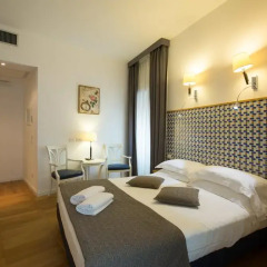 Floris Hotel 3* Улучшенный номер с двуспальной кроватью фото 5