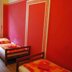 Boomerang Hostel and Apartments Стандартный номер с различными типами кроватей (общая ванная комната) фото 6