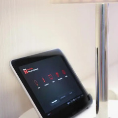 Отель citizenM New York Times Square сейф в номере