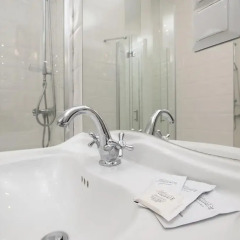 Гостиница Partner Guest House Khreschatyk 3* Полулюкс разные типы кроватей фото 11