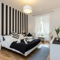 Отель Rione Monti Suites Стандартный номер с двуспальной кроватью фото 23