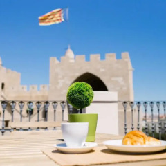 Отель Valenciaflats Torres de Serrano Испания, Валенсия - отзывы, цены и фото номеров - забронировать отель Valenciaflats Torres de Serrano онлайн питание фото 3