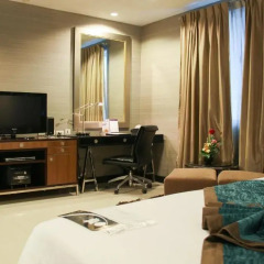 Отель FuramaXclusive Asoke, Bangkok 4* Номер Премиум с разными типами кроватей фото 14