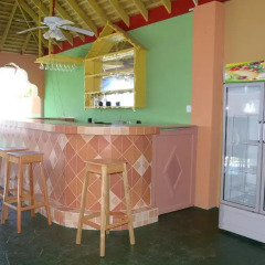 Отель Sea View Heights Villa Montego Bay гостиничный бар