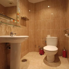 Отель Hostal Regio Стандартный номер с различными типами кроватей фото 23