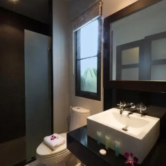 Отель Villa Epa by TropicLook: Onyx style Nai Harn Beach ванная фото 2