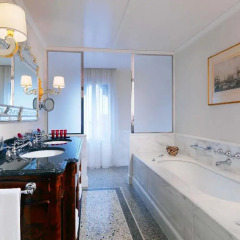 Hotel Danieli, a Luxury Collection Hotel, Venice 5* Люкс с различными типами кроватей фото 18
