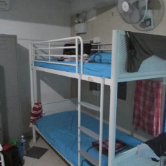 MKS Backpackers Hostel - Cuff Road Кровать в мужском общем номере с двухъярусной кроватью фото 8