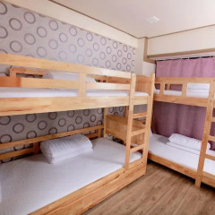 Отель Tomo Residence 2* Стандартный семейный номер с двуспальной кроватью фото 2