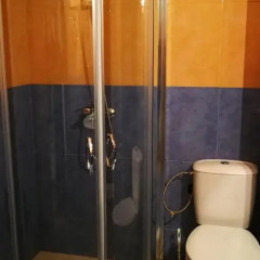 Отель Yassen VIP Apartaments ванная фото 2