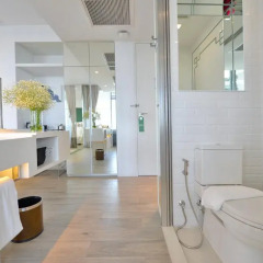Отель Riva Arun Bangkok 4* Улучшенный номер с различными типами кроватей фото 3