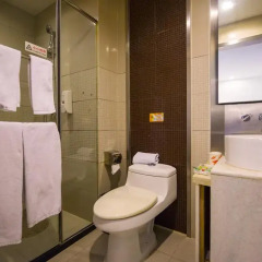 Отель Motel 268 Shanghai Ledu Road ванная фото 2