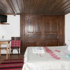 Отель Osmarski Houses Болгария, Шумен - отзывы, цены и фото номеров - забронировать отель Osmarski Houses онлайн комната для гостей фото 4