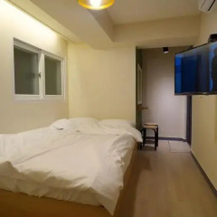 Majung Haus - Hostel Стандартный номер с двуспальной кроватью фото 14