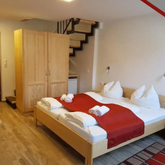 Отель Gasperin Bohinj 3* Стандартный семейный номер с двуспальной кроватью фото 2