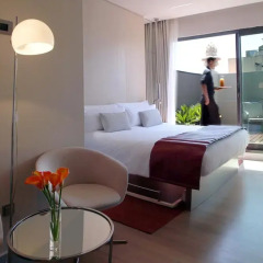 Hotel Cram 4* Стандартный номер с двуспальной кроватью