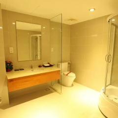 Saigon Hotel 3* Улучшенный номер с различными типами кроватей фото 10