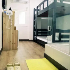Отель Shinchon Hongdae Guesthouse 2* Стандартный номер с 2 отдельными кроватями фото 8