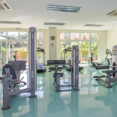 Апартаменты Emerald Palace - Serviced Apartment Паттайя фитнесс-зал фото 3