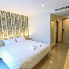 Отель Ocean And Ole Patong 3* Номер Делюкс