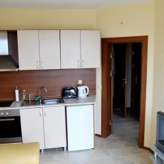 Апартаменты White Lagoon Beach Apartment Балчик в номере фото 2