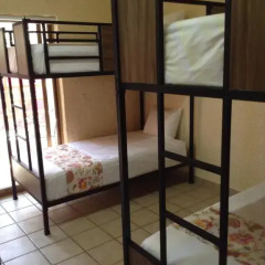 Hostel Hostalife Кровать в мужском общем номере с двухъярусной кроватью фото 3