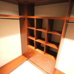 Отель North Residence сейф в номере