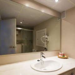 Отель Aparthotel Ponent Mar Студия комфорт с двуспальной кроватью фото 3