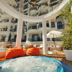 Отель Apartcomplex Harmony Suites 10 бассейн