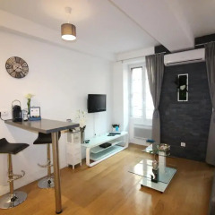 Отель Nice Booking Appartement Proche Garibaldi Port et Vieux Nice Ницца комната для гостей фото 5