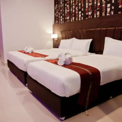 Отель 101 Holiday Suites На Чом Тхиан спа фото 2