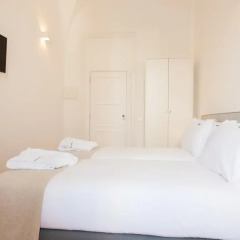 Отель Feels Like Home Chiado Prime Suites 3* Стандартный номер с различными типами кроватей фото 11